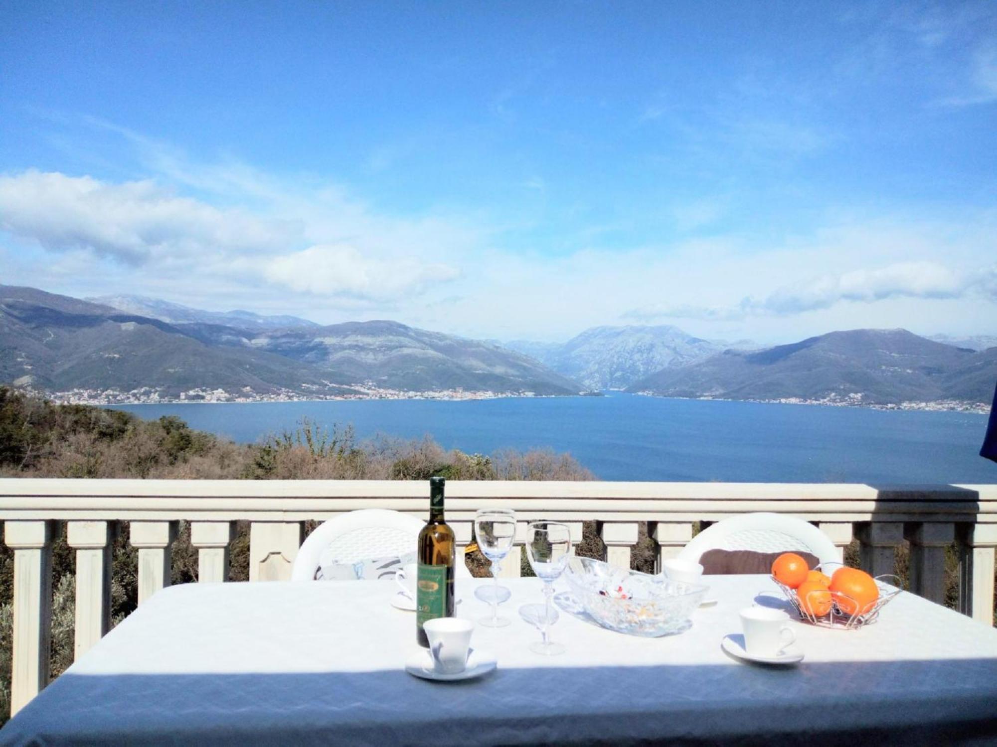 Apartments Vidikovac Tivat Exteriér fotografie